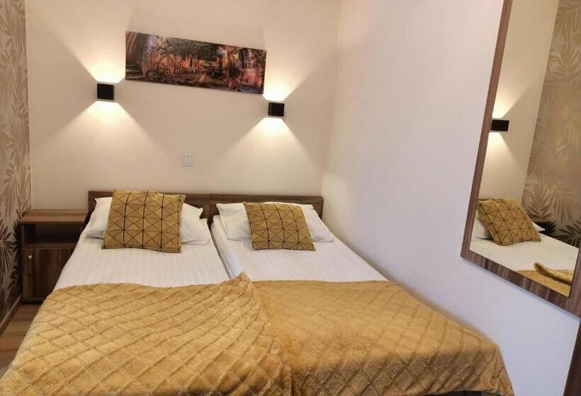 اتاق سوپریور, Słoneczny Dworek