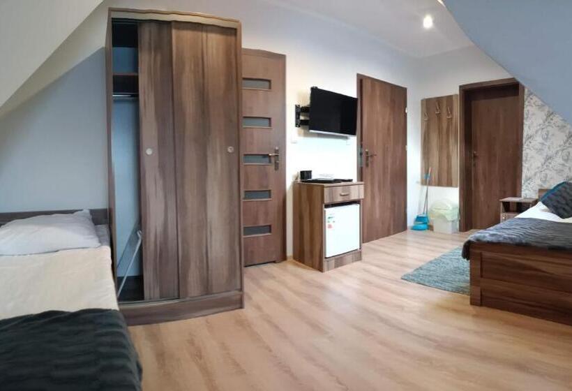 سوییت خانوادگی, Słoneczny Dworek