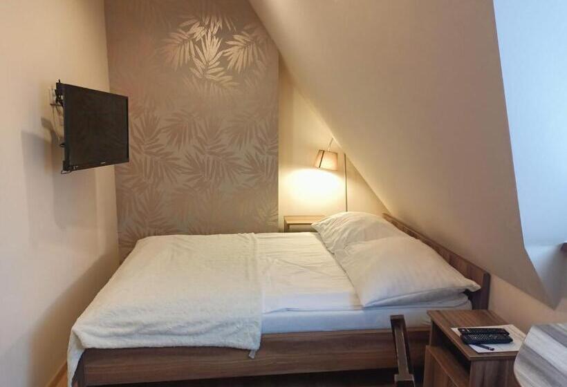 اتاق سوپریور, Słoneczny Dworek