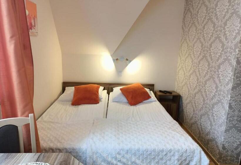 اتاق سوپریور, Słoneczny Dworek