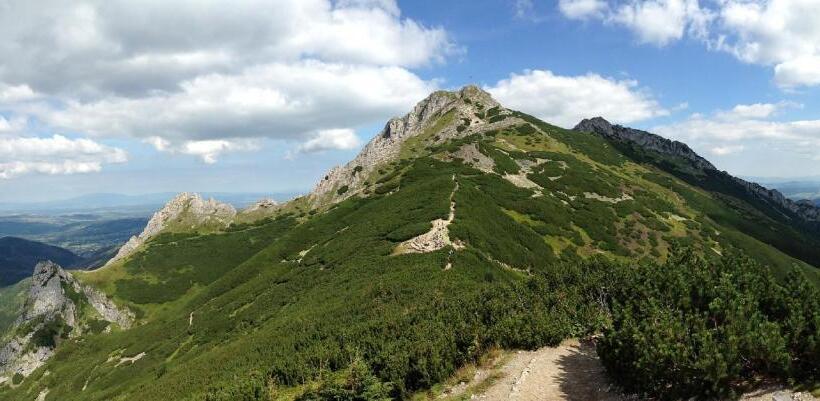 سوییت خانوادگی, Słoneczny Dworek