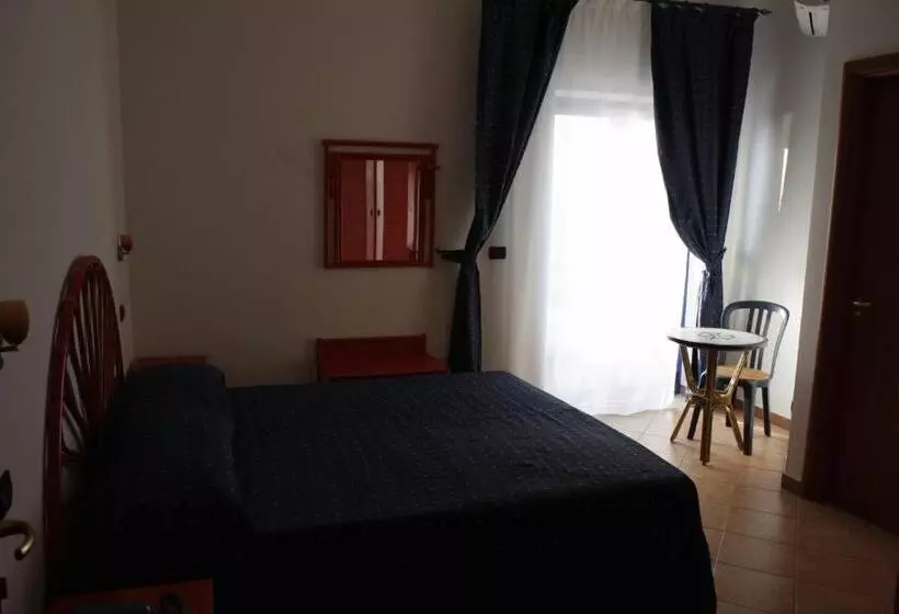 اتاق استاندارد, Beach Hotel