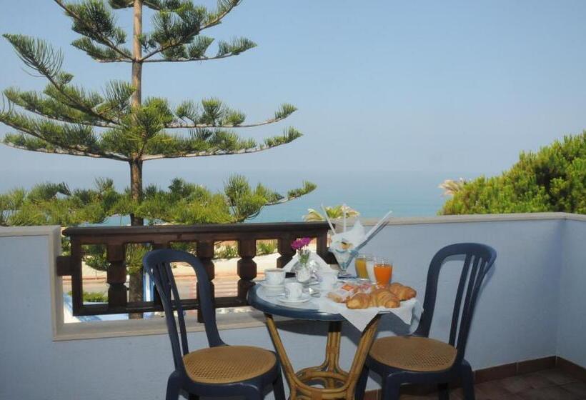 Номер Стандарт, Beach Hotel