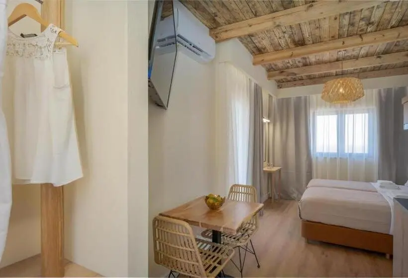 スタンダードスタジオ, Driades Luxury Apartments