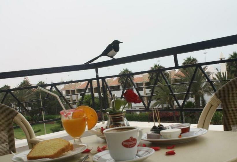 سوییت سوپریور با چشم‌انداز دریا, Golden Beach Appart