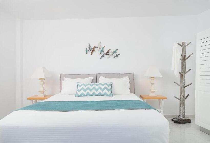 Superior suite with view, Agali Houses
