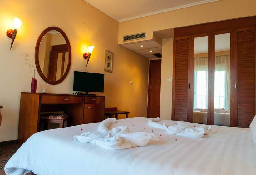 סוויטה, Ambassador Hotel Thessaloniki