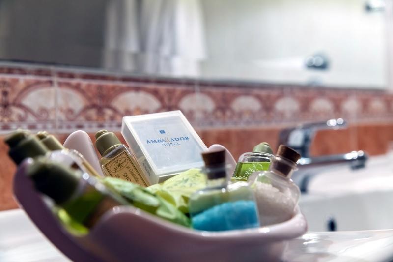 חדר אקונומי, Ambassador Hotel Thessaloniki