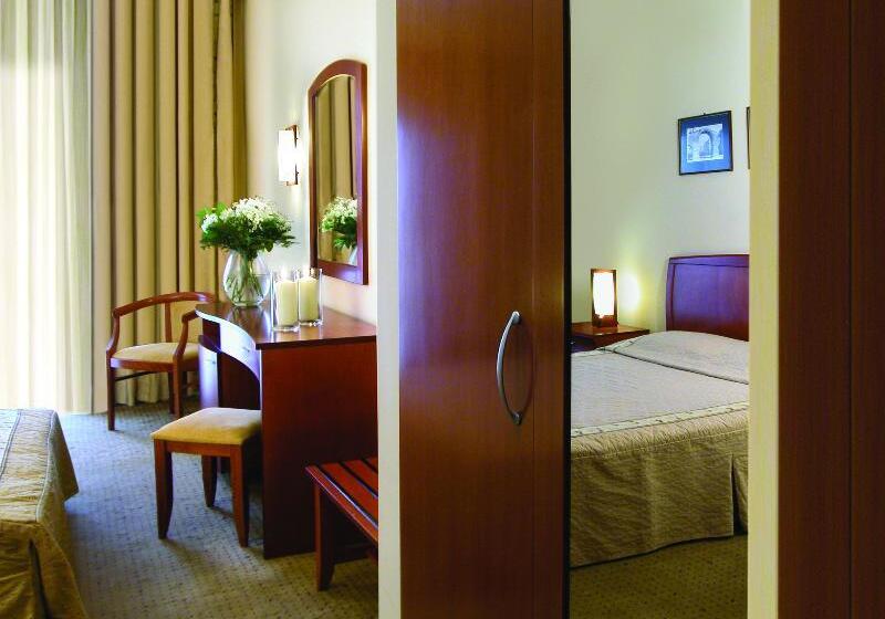 חדר אקונומי יחיד, Ambassador Hotel Thessaloniki