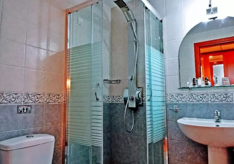 スタンダードシングルルーム, Ambassador Hotel Thessaloniki