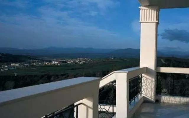 スイート, αchillion Grevena