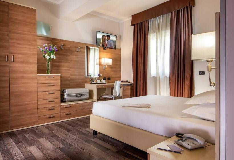 Camera Executive, Domidea