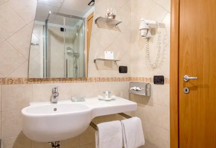 Camera Familiare, Domidea