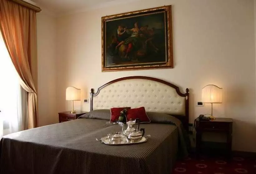 ガーデンビュースーペリアールーム, Grand Hotel Palace