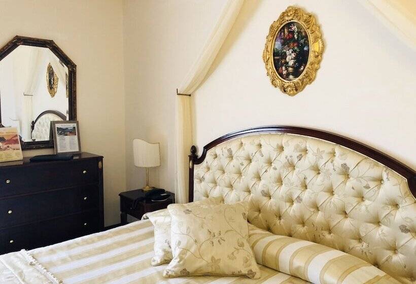 Номер Superior Вид на Сад, Grand Hotel Palace