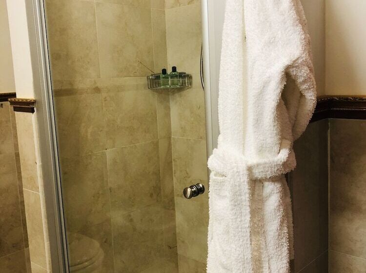 Люкс, Grand Hotel Palace