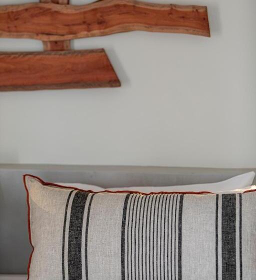 Suite amb Hidromassatge, Grand View   Megalochori Santorini