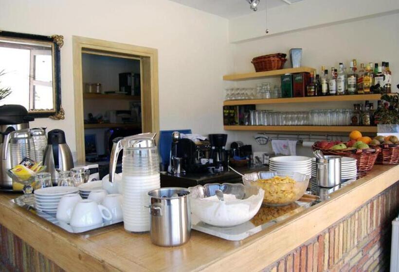 סוויטה, Harmony Hotel Apartments