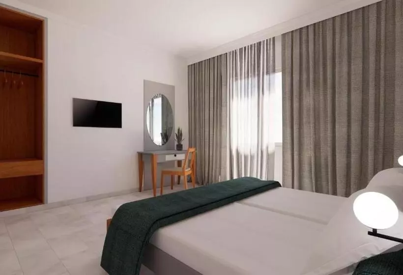 バルコニー付きジュニアスイート, Chrispy Beach Resort, Agia Marina