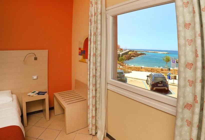 Трехместный Номер Классика, Janus