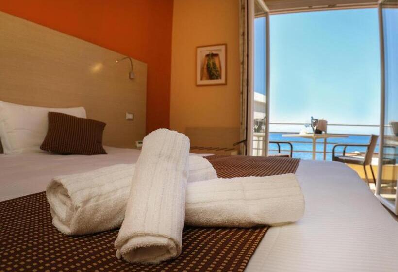 Triple Room Sea View, Janus