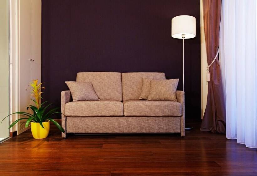 ファミリールーム, Korkyra