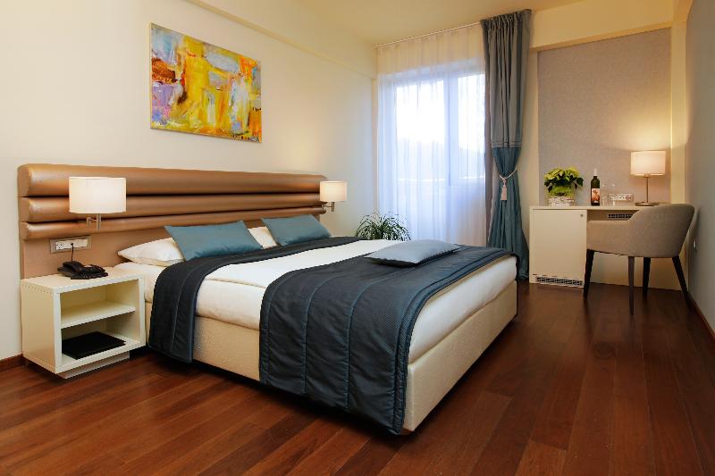 חדר סטנדרט, Korkyra