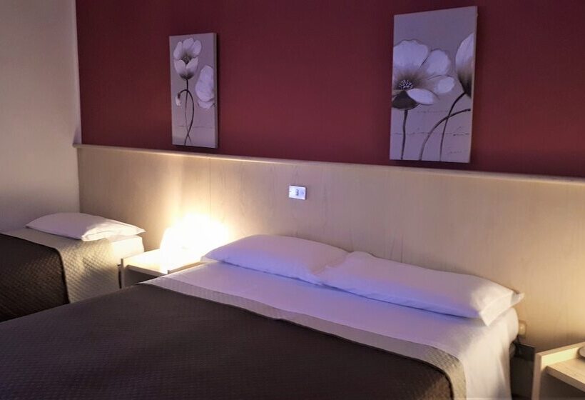 Четырехместный Номер Стандарт, Kristall