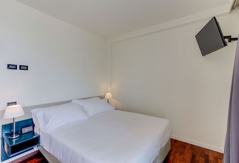 חדר סטנדרט, Kursaal