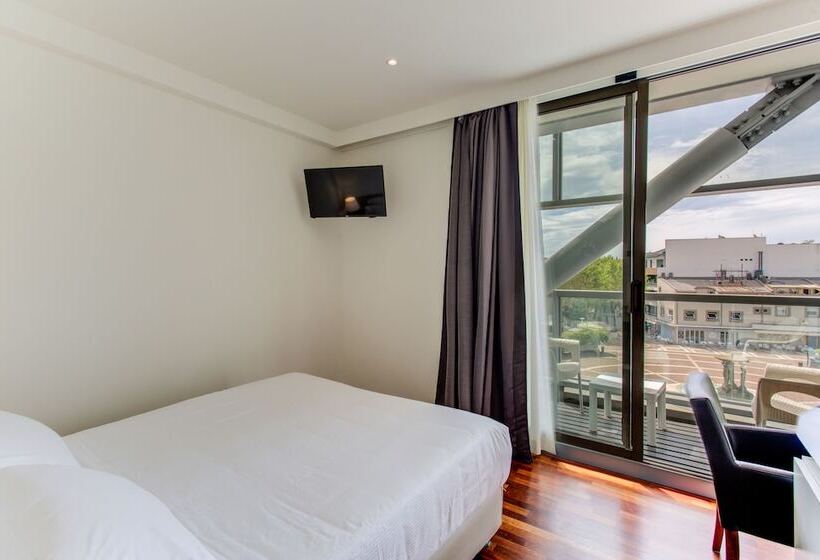 חדר סטנדרט, Kursaal