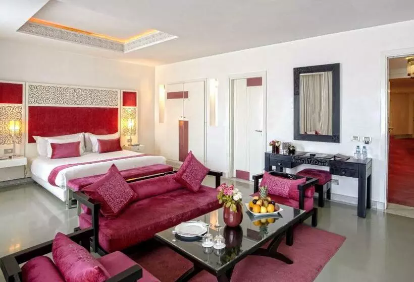 سوییت جونیور, Renaissance Boutique & Spa