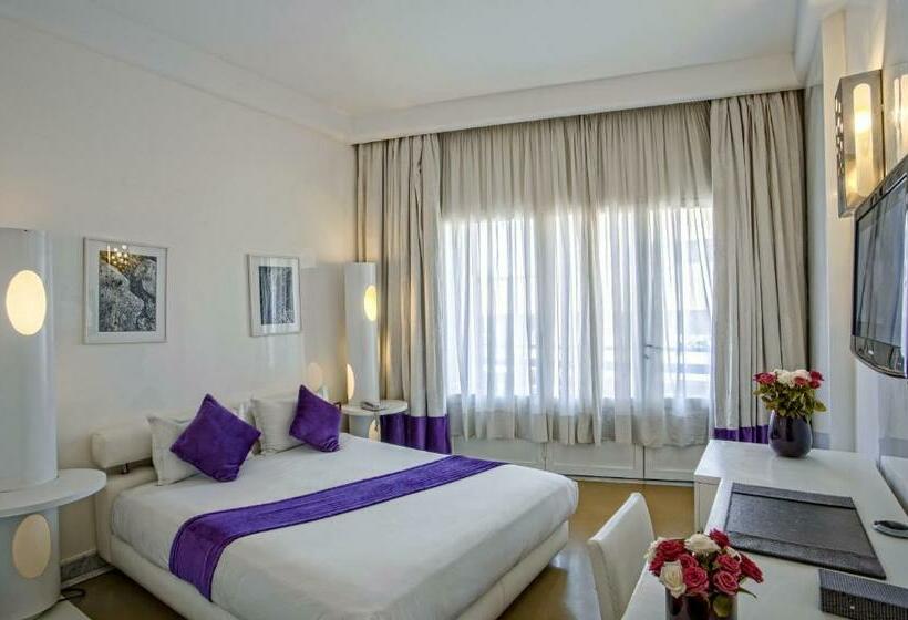 Standart Oda, Renaissance Boutique & Spa