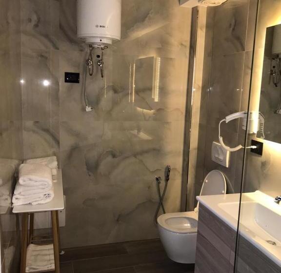 غرفة قياسية, Lido