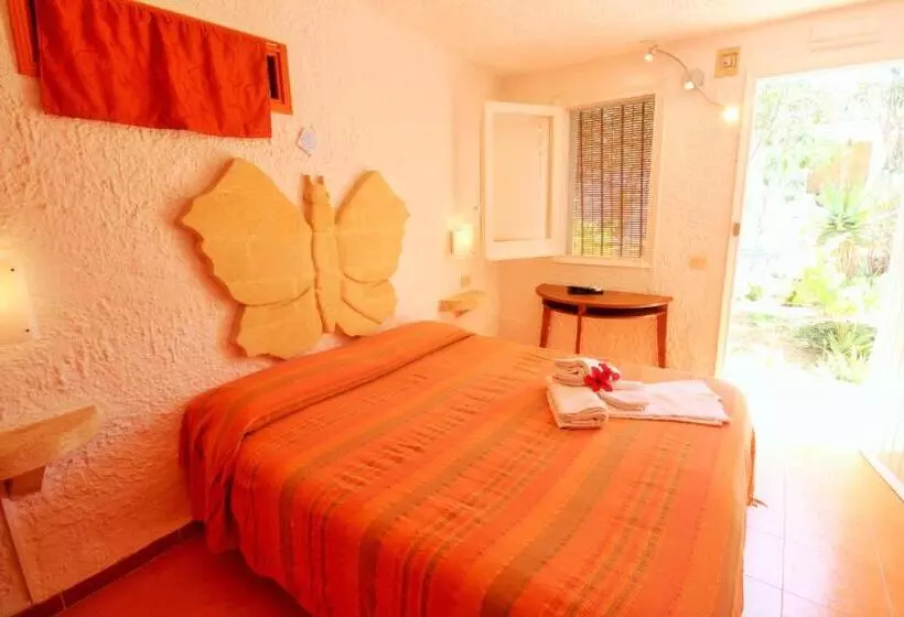 エコノミールーム, L'oasi Villaggio Albergo