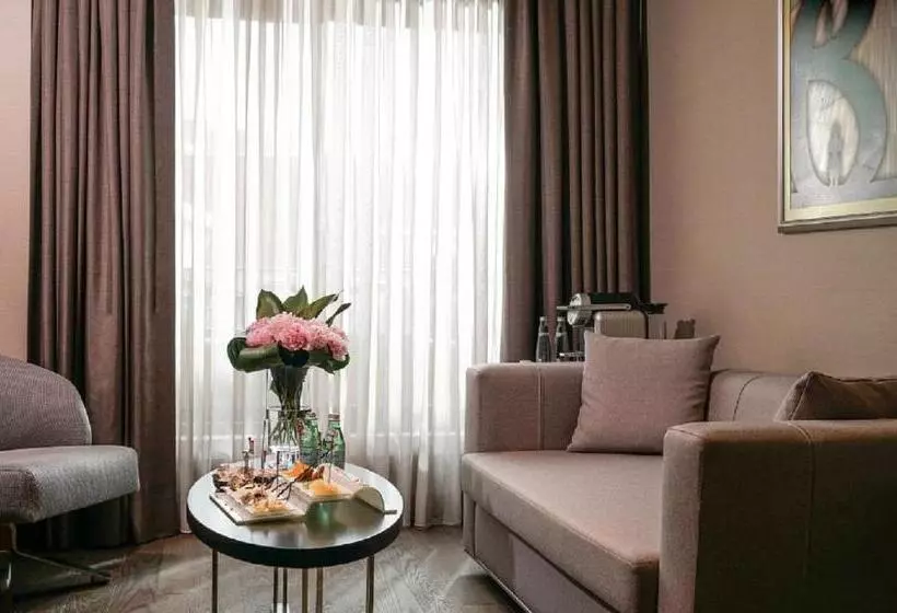 Suite con Terrazza, Occidental Ankara