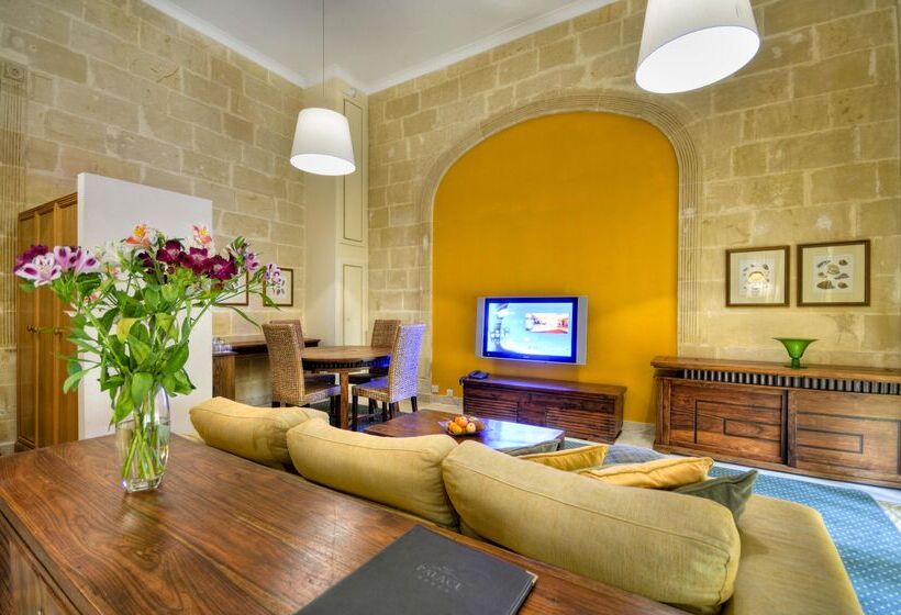 سوییت سوپریور, Ax Palazzo Capua