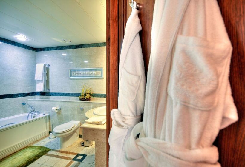 سوییت سوپریور, Ax Palazzo Capua