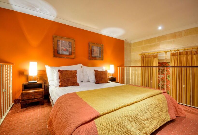 سوییت سوپریور, Ax Palazzo Capua