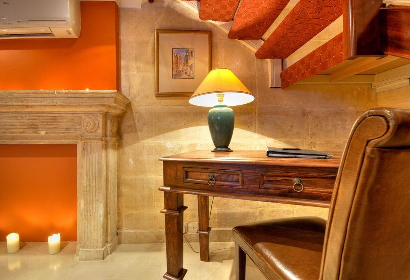 سوییت سوپریور, Ax Palazzo Capua