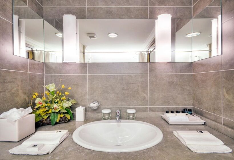 سوییت لوکس, Ax Palazzo Capua