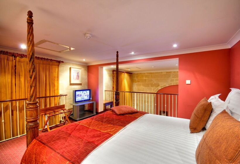 سوییت سوپریور, Ax Palazzo Capua