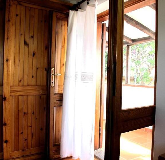Standard Single Room Single Bed, Pop