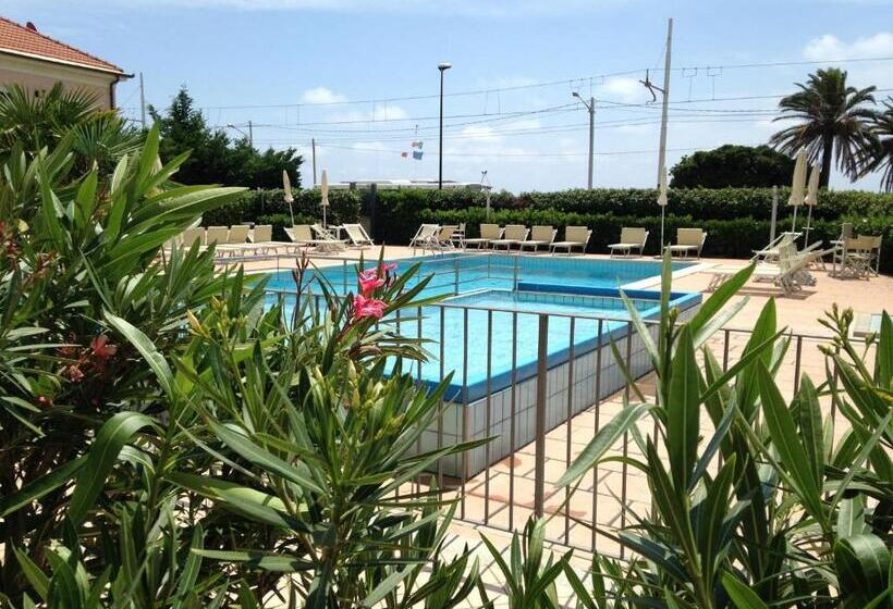 استوديو أساسي, Residence Le Saline