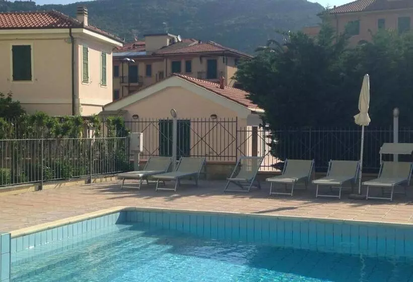 ツーベッドルーム　ヴィラ, Residence Le Saline