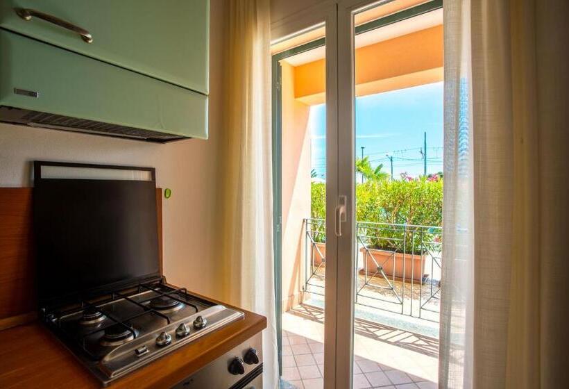 إستوديو قياسى, Residence Le Saline