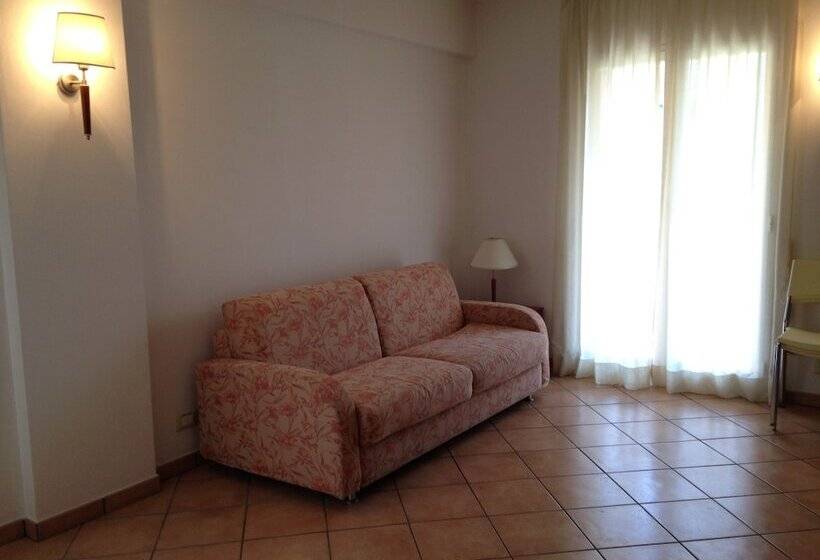 סטודיו בסיסי, Residence Le Saline