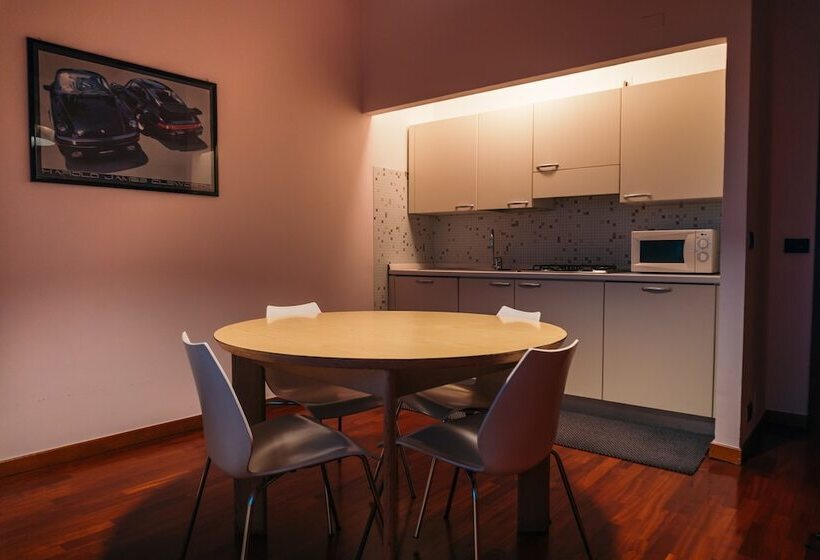 جناح, Residence Hotel Torino Uno