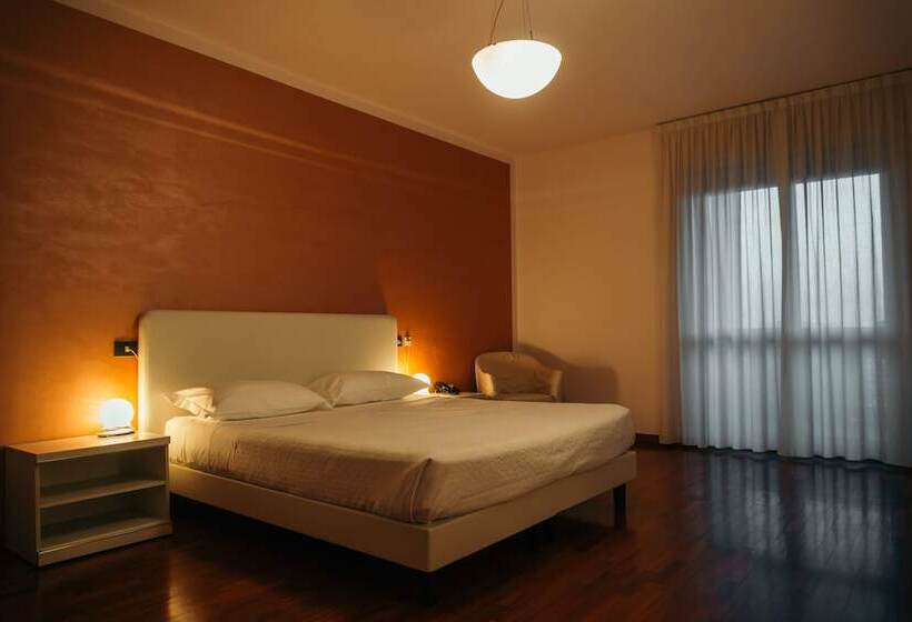 جناح, Residence Hotel Torino Uno