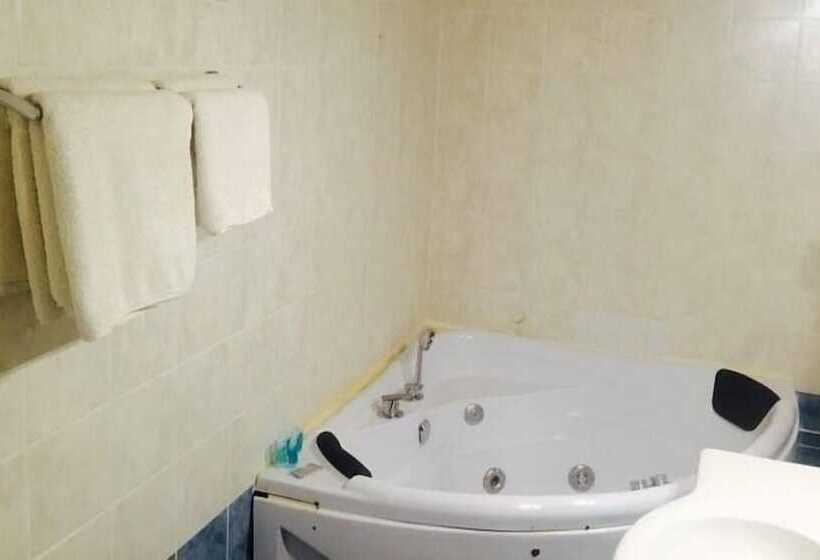 اتاق سوپریور, Sunrise Inn