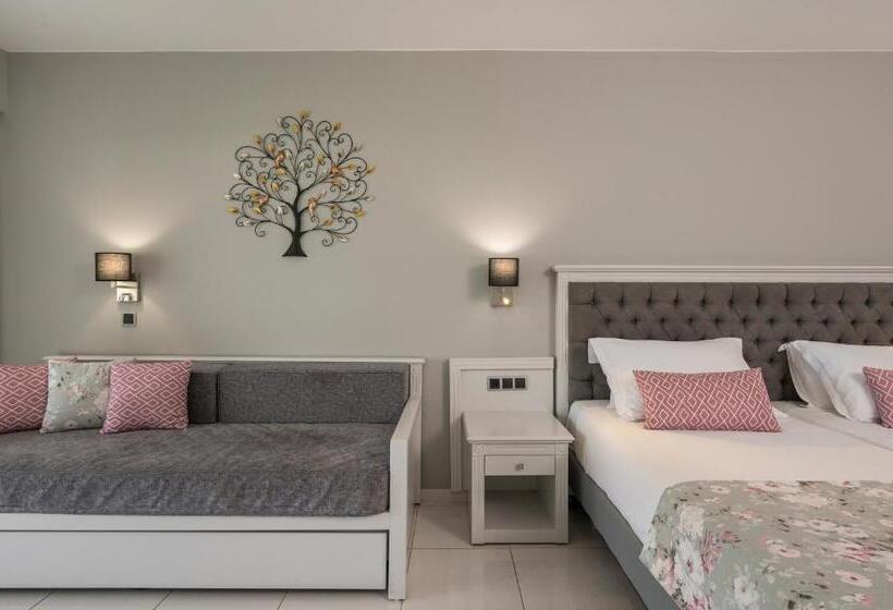 サイドオーシャンビュースタンダードルーム, Vantaris Palace